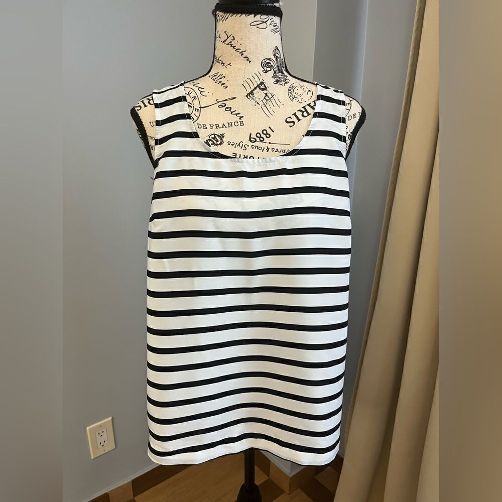Tommy Hilfiger striped light top